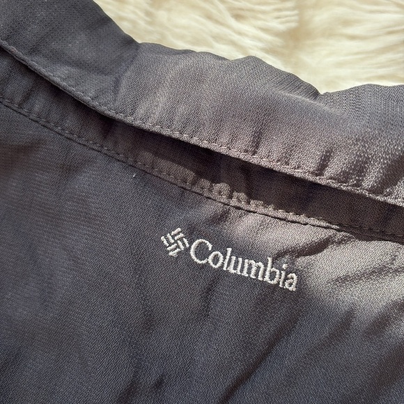 Columbia Black Button Up Shirt Small | Outdoor Hiking Camping Travel Top - Picture 4 of 7